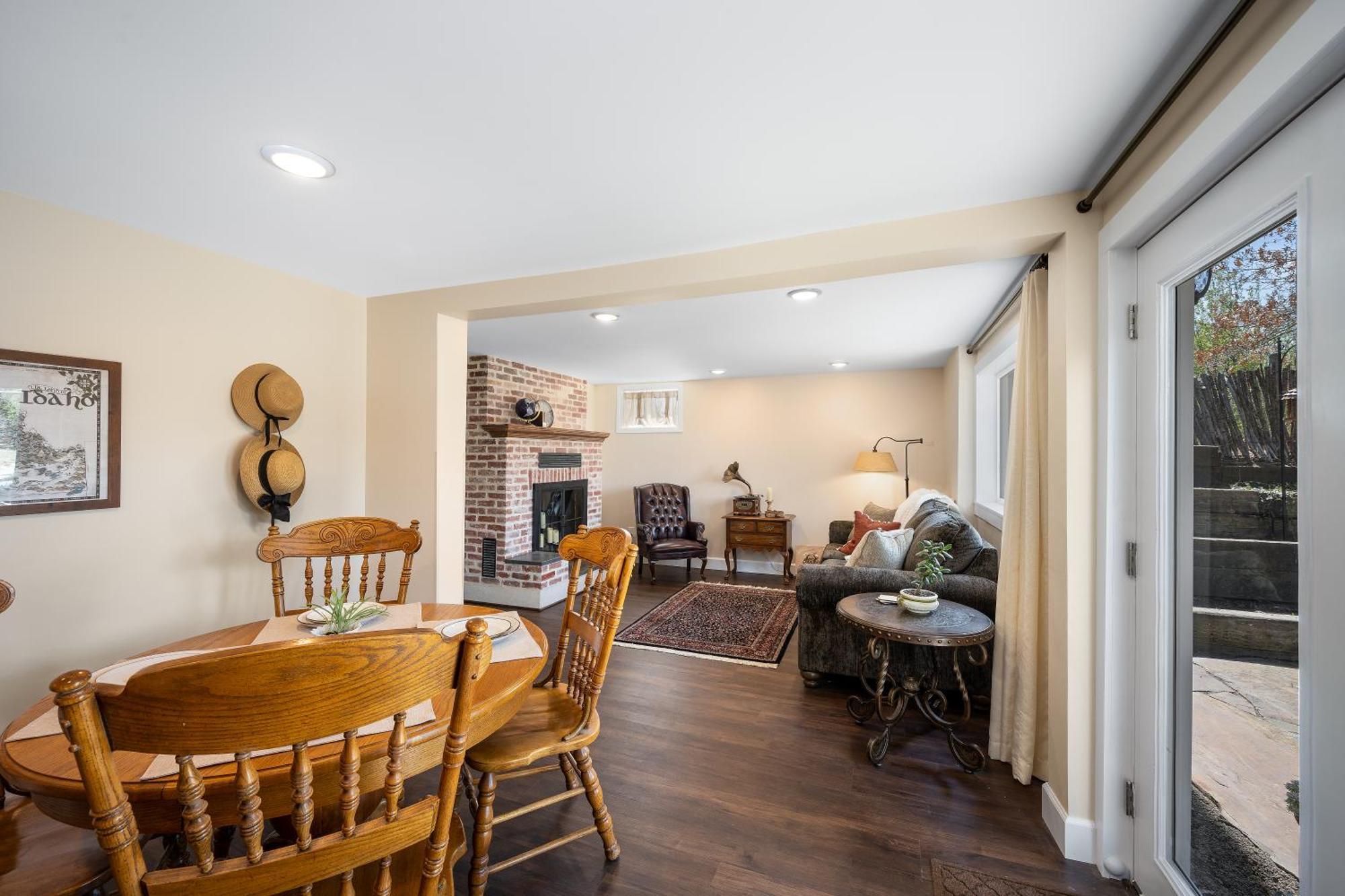 Country Cottage Basement Apartment Hayden 외부 사진